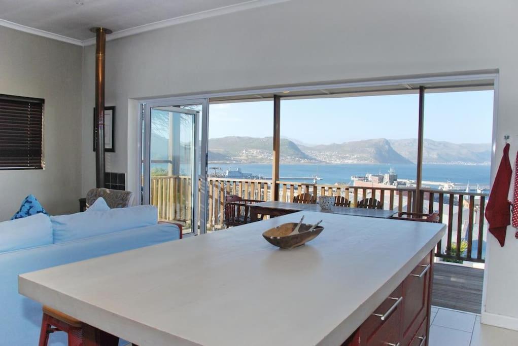The Grosvenor Guest House & Self Catering Simonʼs Town Eksteriør bilde