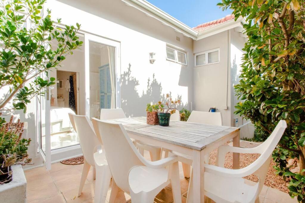 The Grosvenor Guest House & Self Catering Simonʼs Town Eksteriør bilde