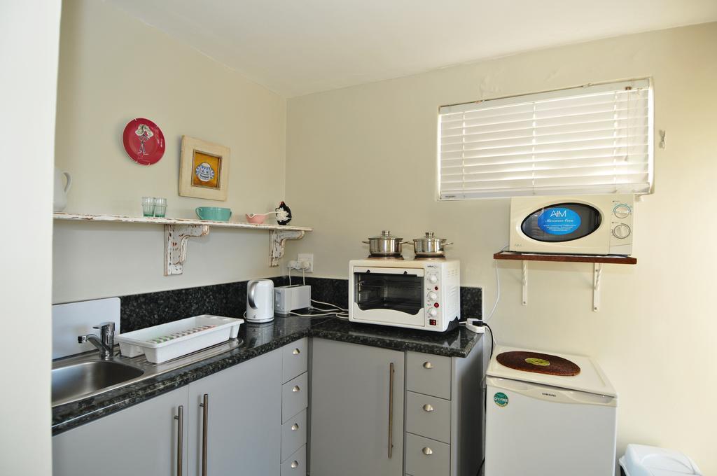 The Grosvenor Guest House & Self Catering Simonʼs Town Eksteriør bilde